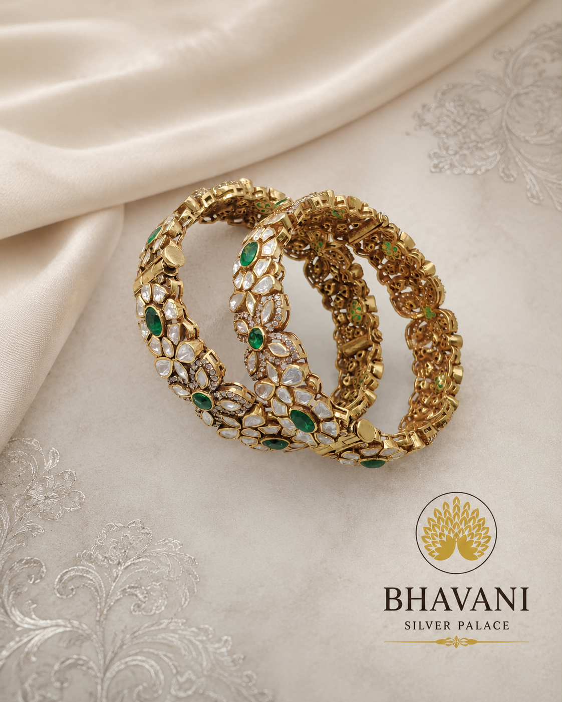 Aarohi™ Emerald Stone Bangle