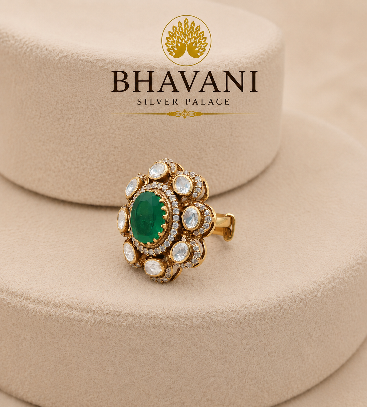 Heer™ Emerald Halo Ring